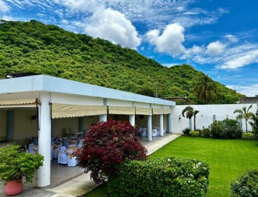 Terraza Colibrí